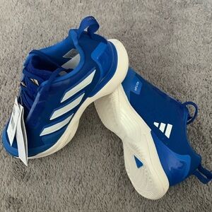 Adidas Avacourt women’s athletic shoe - never worn, with tags